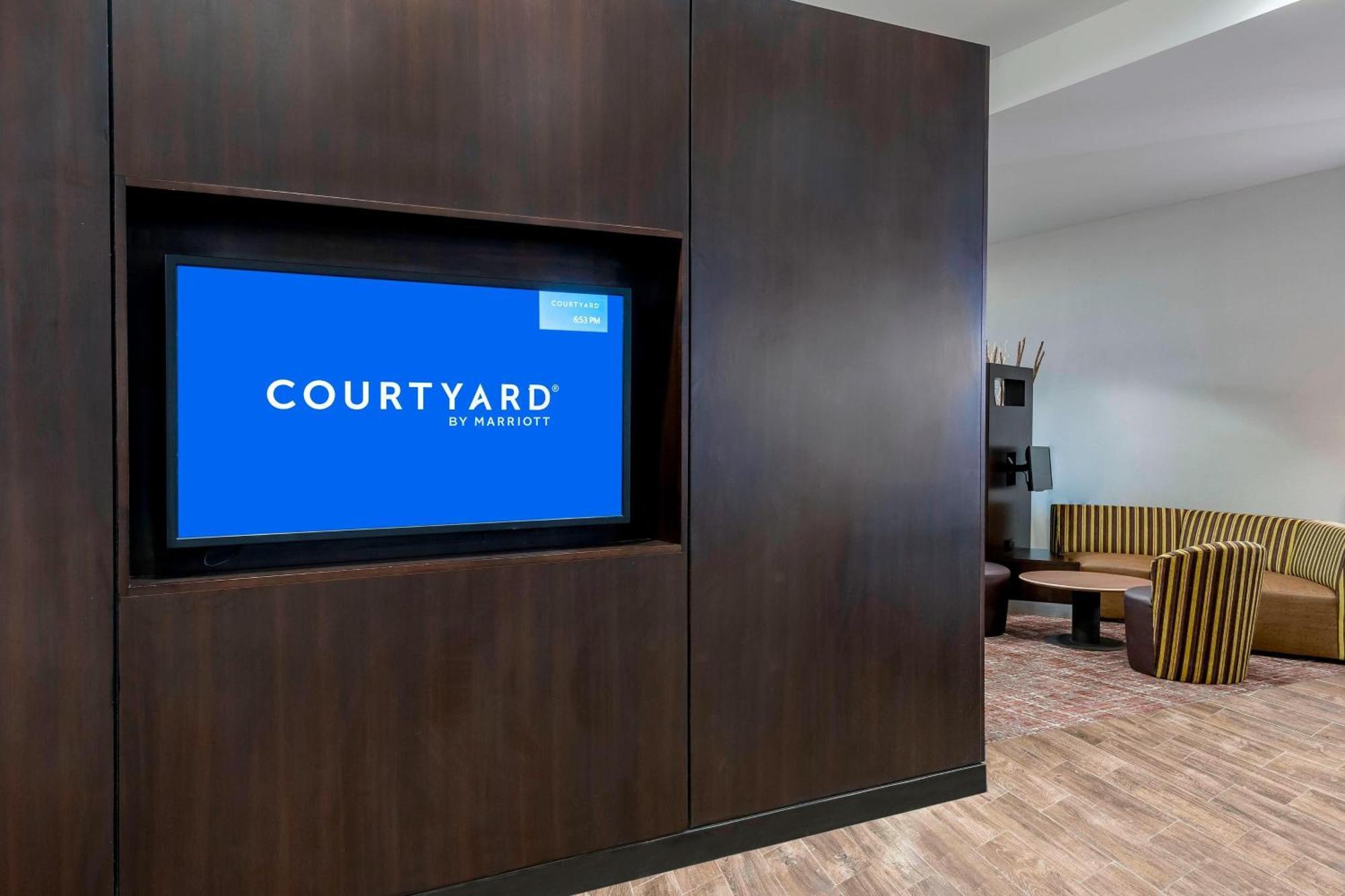 Courtyard Fort Wayne Downtown At Grand Wayne Convention Center Dış mekan fotoğraf